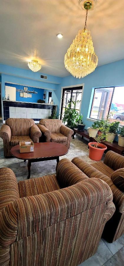 Regency Travel Inn Hayti 외부 사진