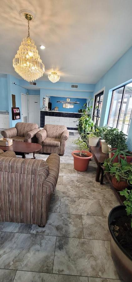 Regency Travel Inn Hayti 외부 사진